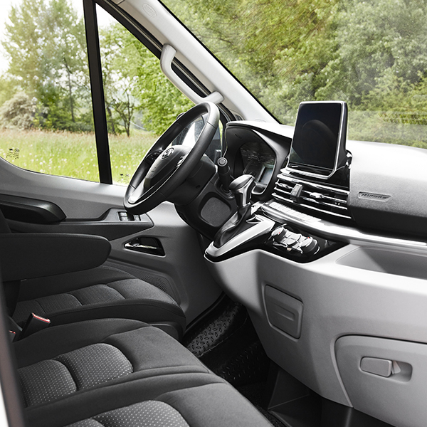 Maxus e-Deliver 9 interior