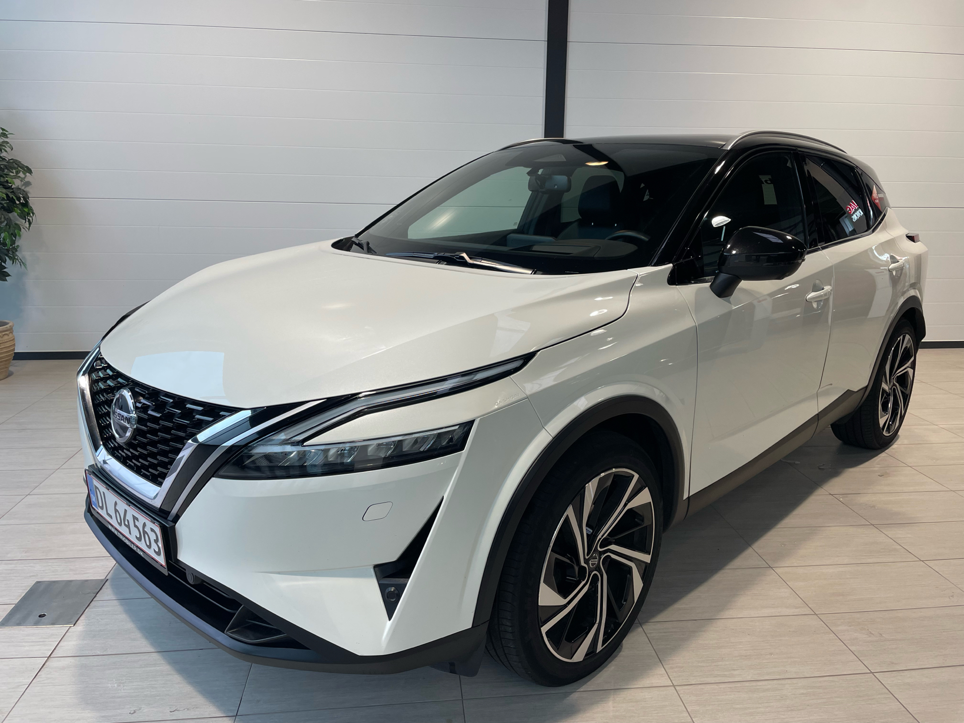 QQ hvid Tilbud Nissan Qashqai hvid